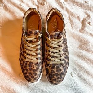 Very G cheetah sneakers